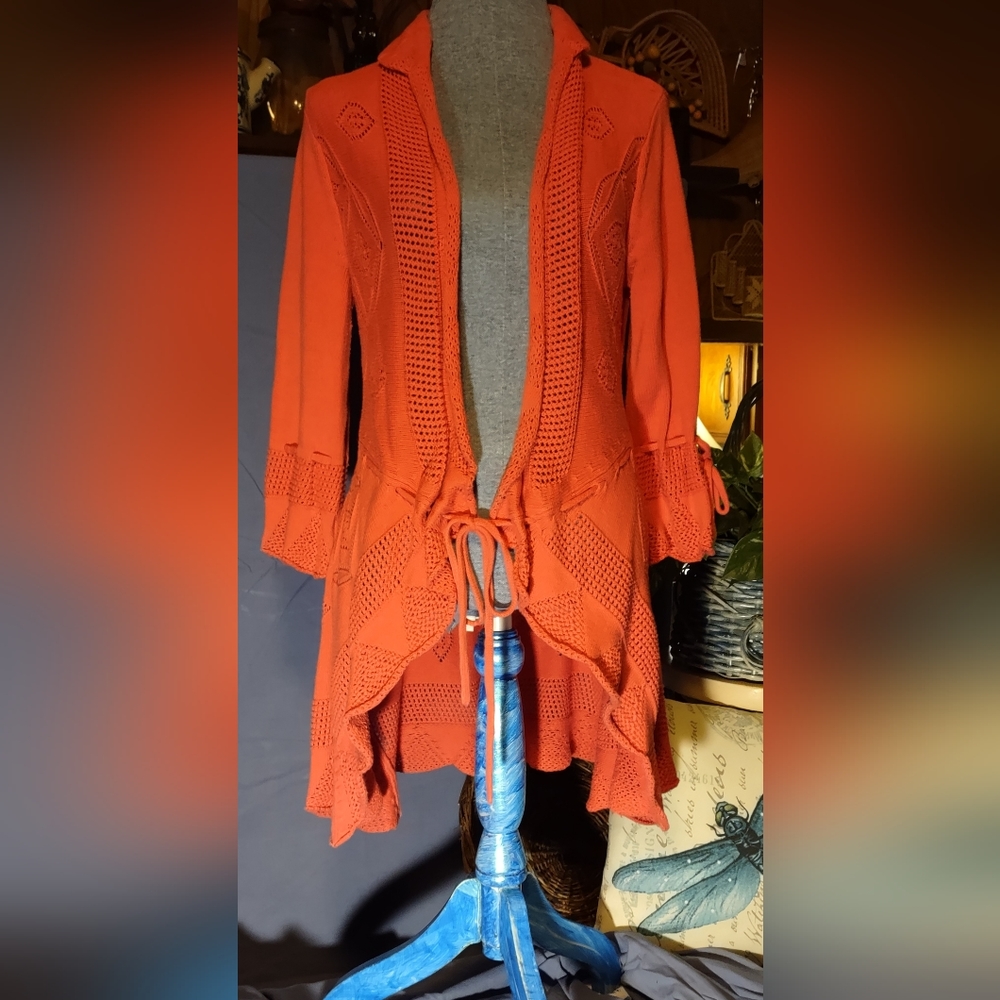 Kenar Open- Tie Sweater